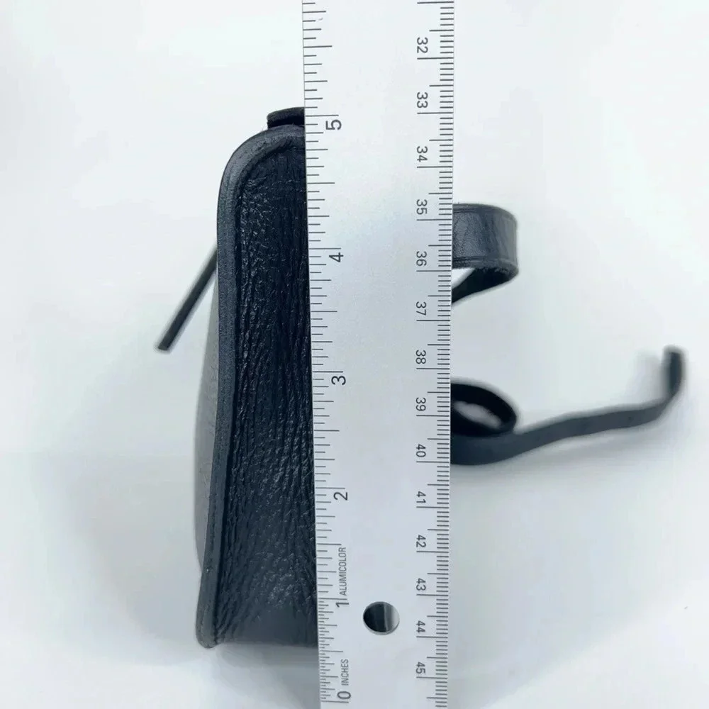 Madewell Simple Pouch Belt Bag Black Leather Neutral Adjustable Strap Small